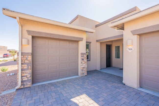 Building Photo - 7900 S Desert Indigo Dr