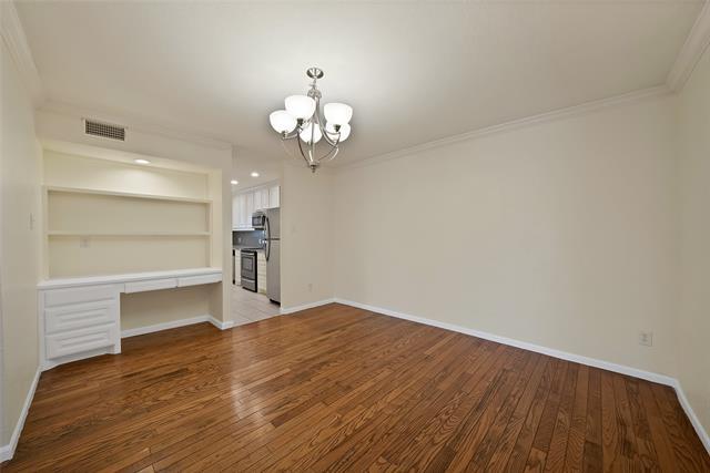 Foto del edificio - 2303 Park Hill Dr