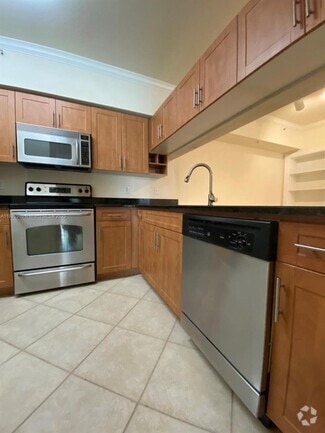 Building Photo - 6458 Emerald Dunes Dr