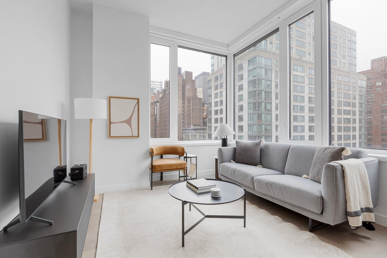 Foto principal - 200 E 23rd St