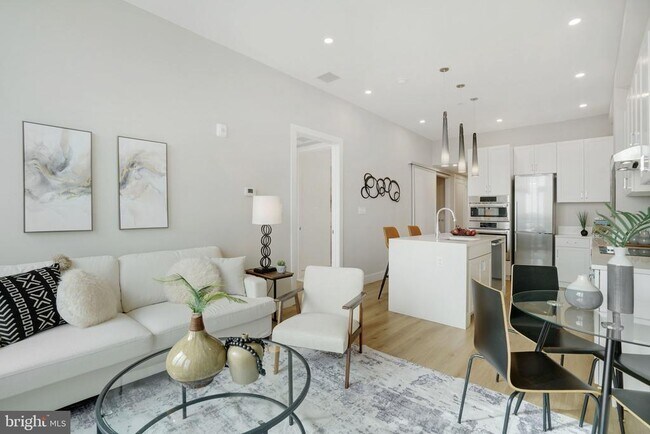 Foto del edificio - 801 N Fairfax St