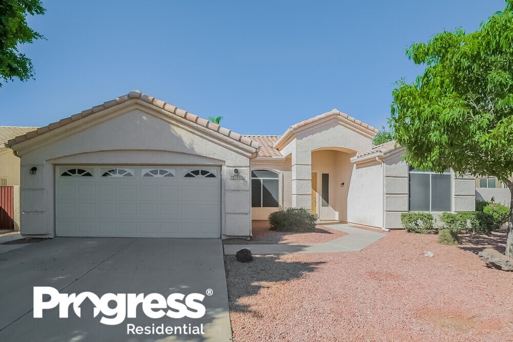 Foto principal - 7064 E Lobo Ave