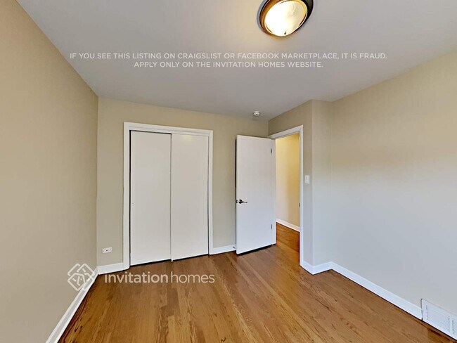 Building Photo - 10024 Minnick Ave