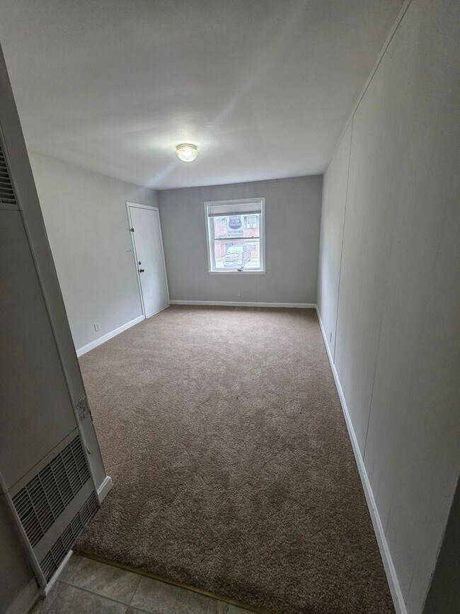Foto del edificio - 2326 N Cherry St
