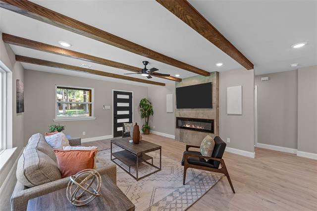 Foto del edificio - 1503 E Lakeview Dr