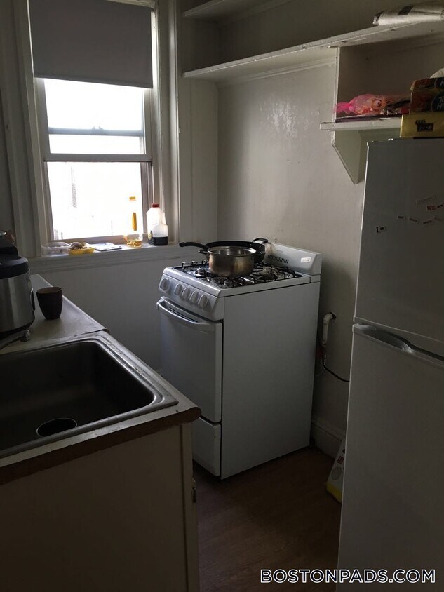 Primary Photo - 1185 Boylston St