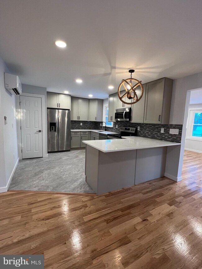 Foto del edificio - 2518 Fernwood Ave