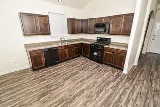 Building Photo - 29626 Woodsons Shore Dr