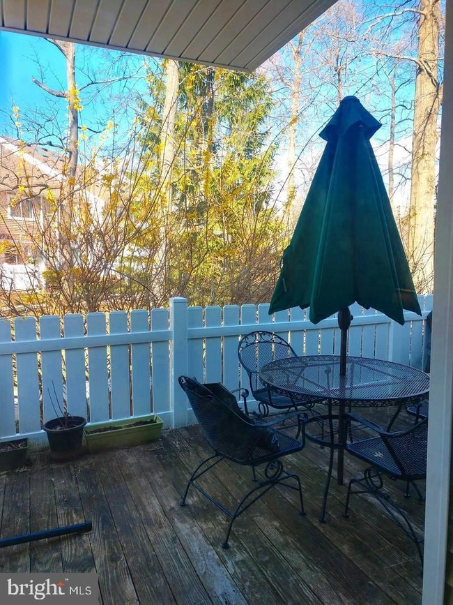 Foto del edificio - 7 Foxtail Ln