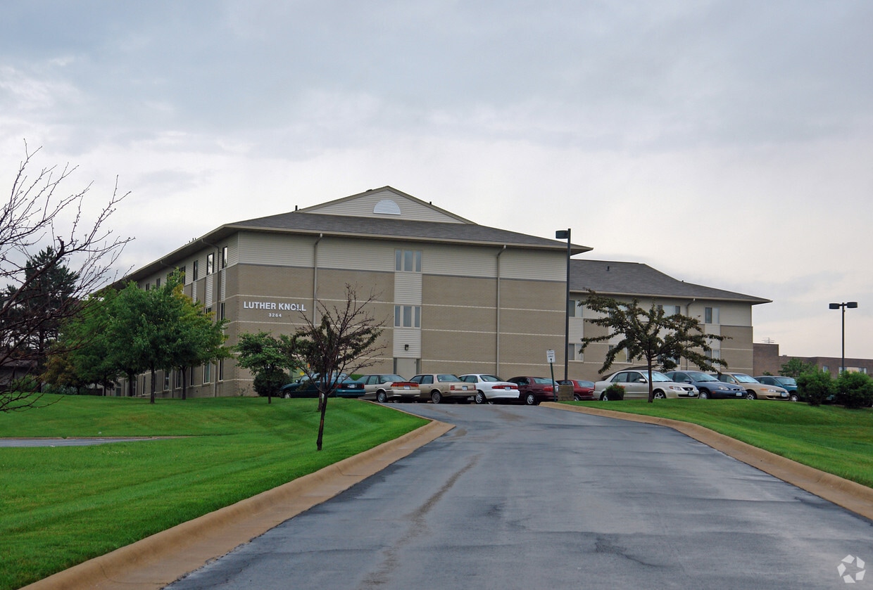 Building Photo - Luther Knoll Apartments