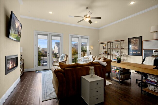 Foto del edificio - 8406 Oak Leaf Point Dr