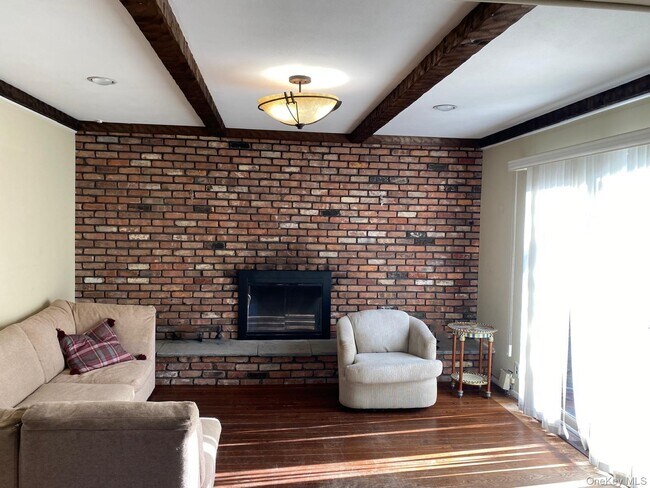 Foto del edificio - 100 Kings Ave