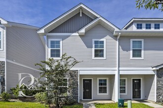 Building Photo - 725 Wild Duck Ln