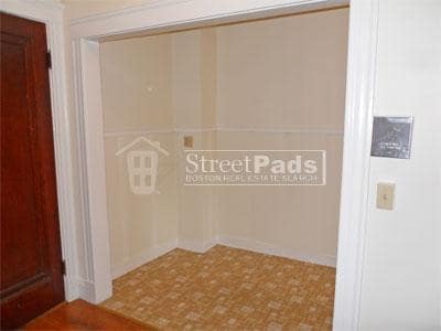 Building Photo - bedroom in Malden MA 02148