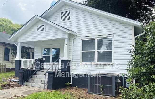 Photo - 615 Dr M.L.K. Jr. Way House