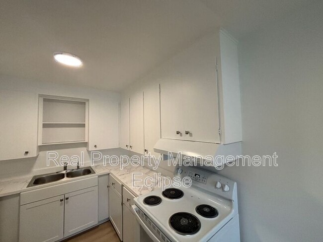 Building Photo - 15548 27th Ave NE