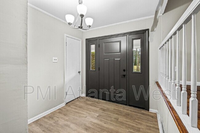 Foto del edificio - 2592 Evergreen Trail