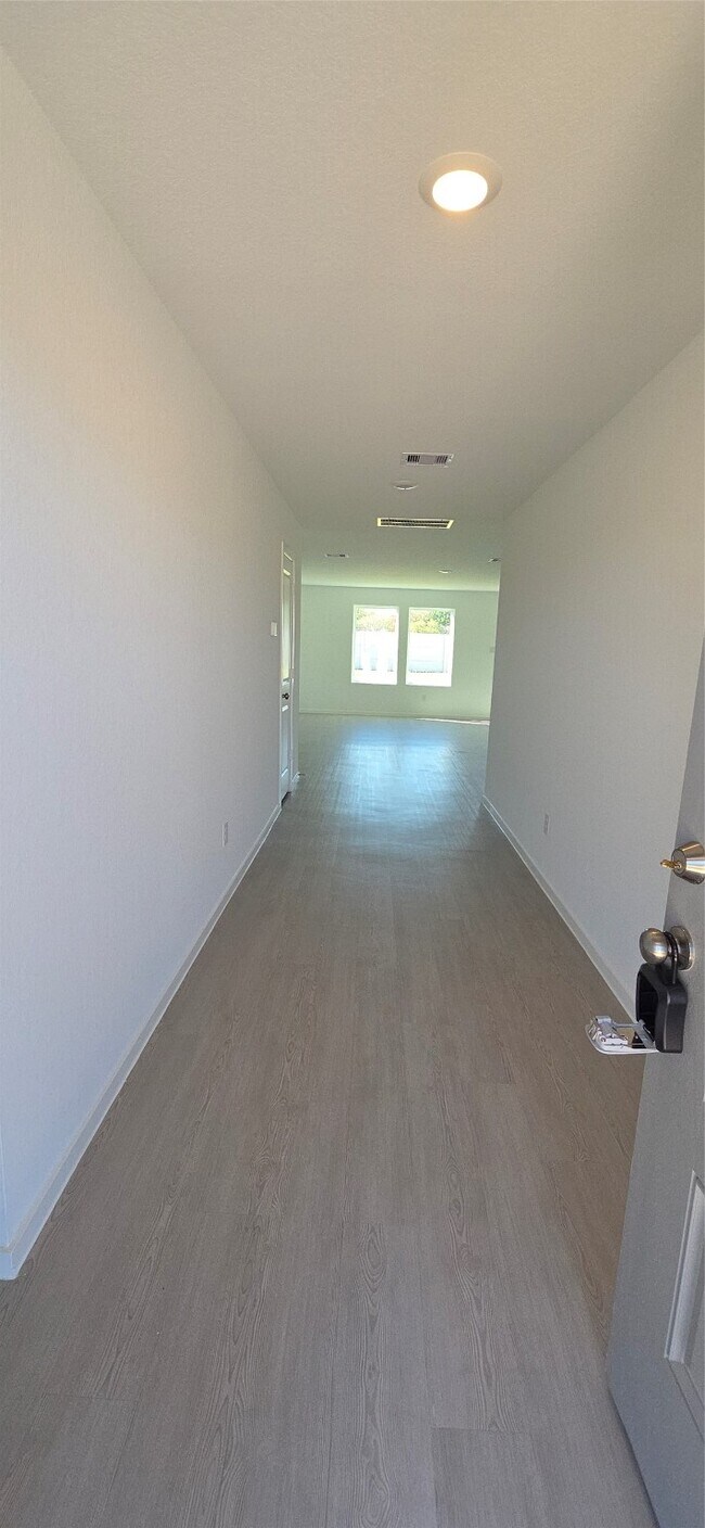 Foto del edificio - 6803 Flowering Ginger Ln