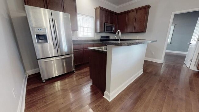 Building Photo - 2 bedroom in Raleigh NC 27601