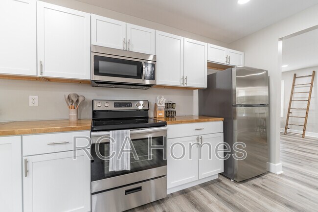 Foto del edificio - 537 N Sheffield Ave