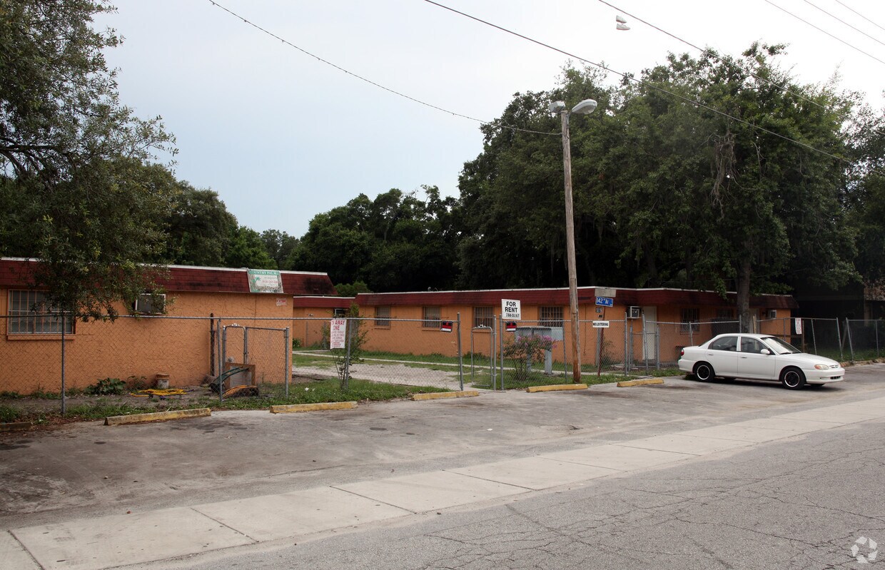 Building Photo - 1817 E 142nd Ave