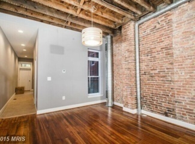 Building Photo - 1400 W Mt Royal Ave
