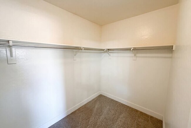 Foto del edificio - 11810 W Miami St