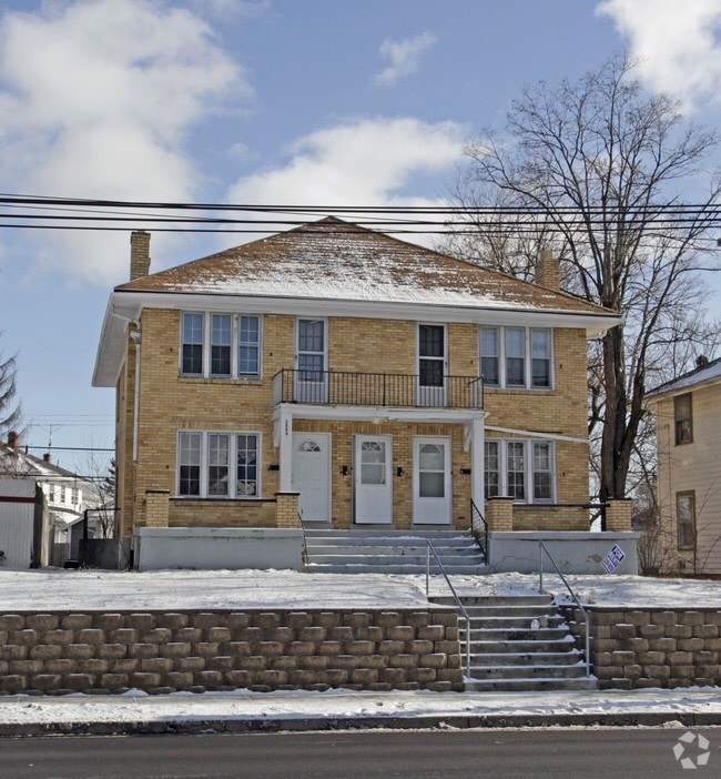 Primary Photo - 2806 N Main St