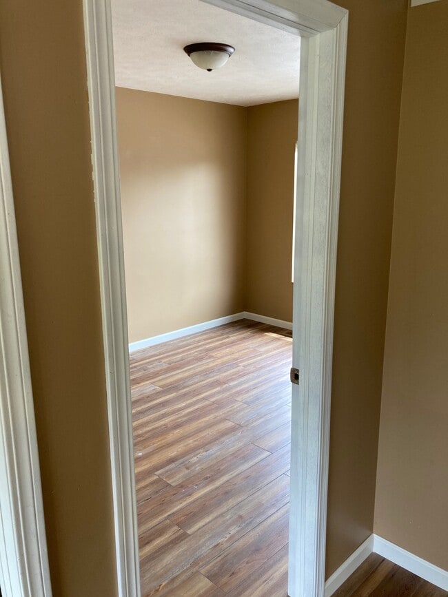 Building Photo - 1293 Redpine Way