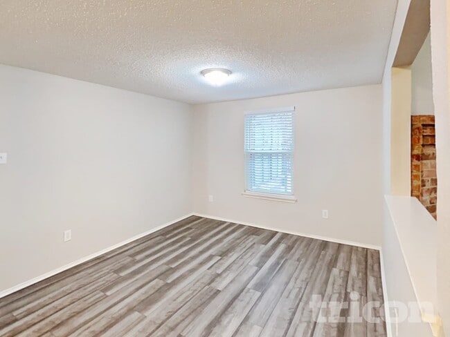 Building Photo - 433 Candlestick Trail