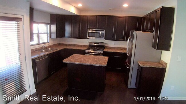 Foto del edificio - 3 br, 2.5 bath House - 18107 E Saskatoon Pl