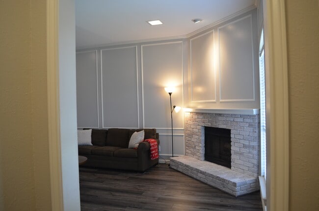 Foto del edificio - 13333 Fall Manor Dr