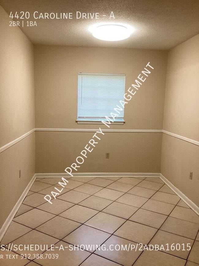 Building Photo - 4420 Caroline Dr