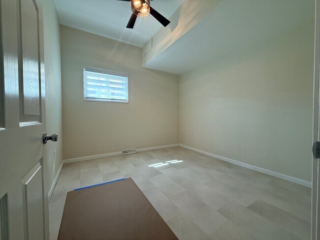 Foto del edificio - 341 N Grant Ave
