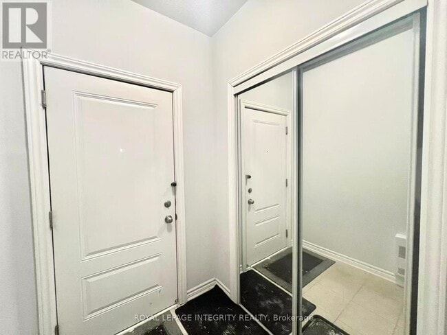 Building Photo - 848 Atlas Ter