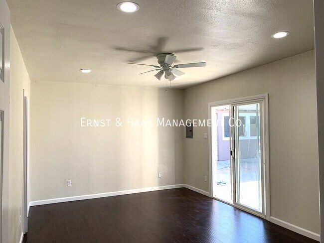 Foto del edificio - 2360 Golden Ave