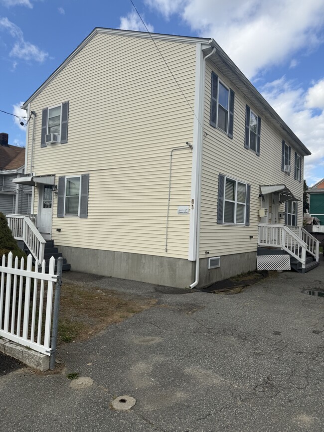 Building Photo - 79 Byfield St