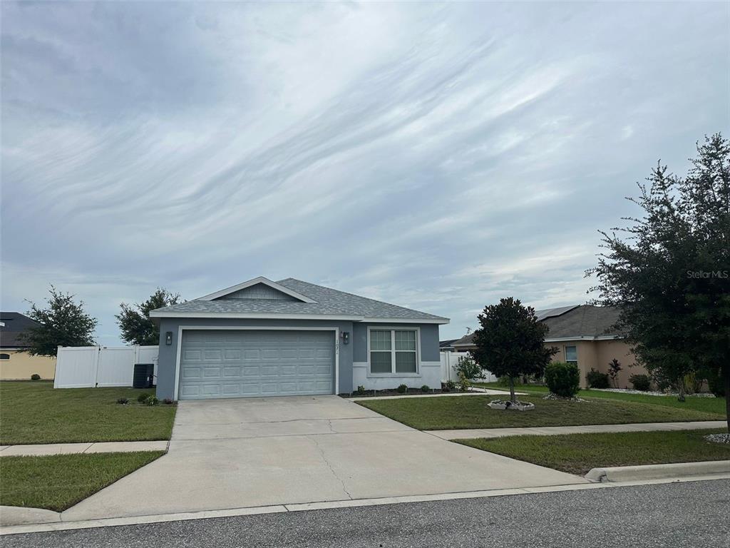 Foto principal - 1071 Condor Dr