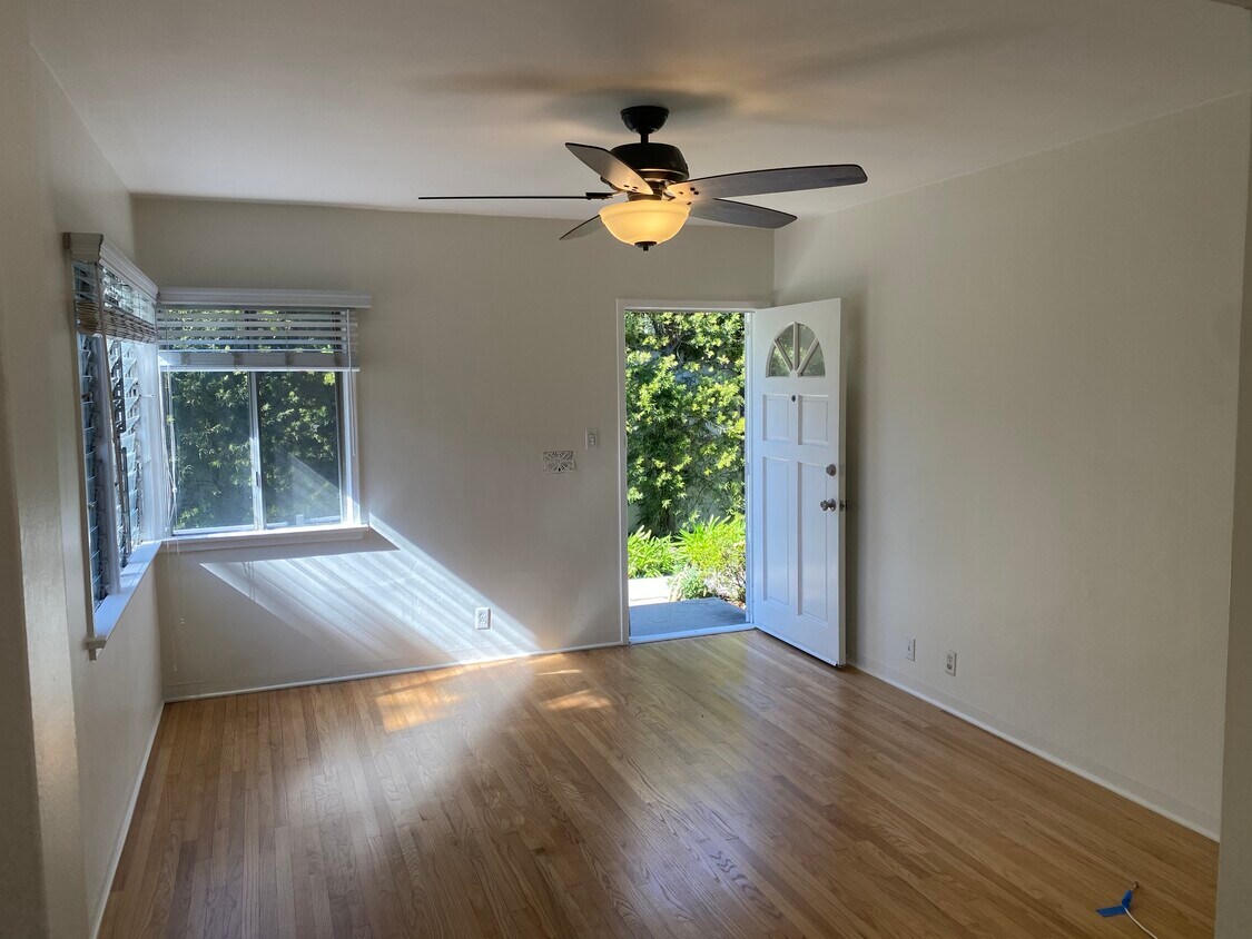 2550 Greenfield Ave Unit 0, Los Angeles, CA 90064 Apartments in Los