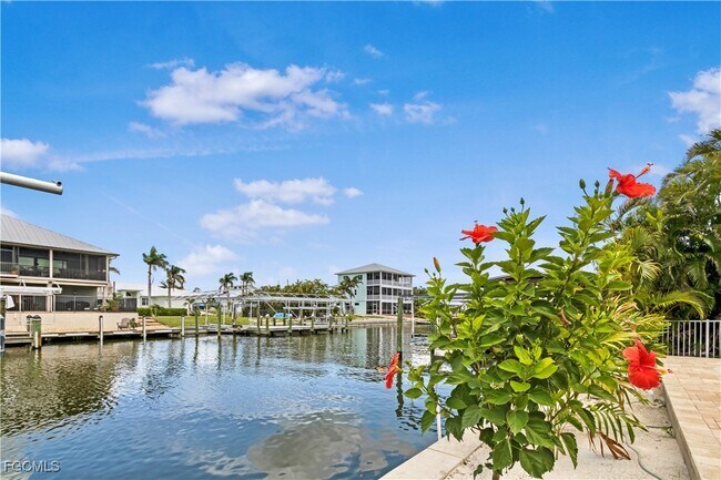 Building Photo - 2372 Baybreeze St