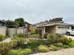 Building Photo - 2650 Fleetwood Dr