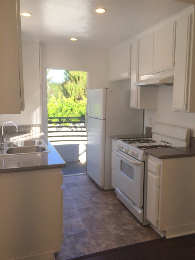 Foto principal - 2642 S Sepulveda Blvd