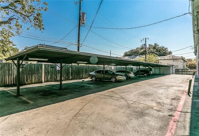 Foto del edificio - 1000 Grigsby Ave