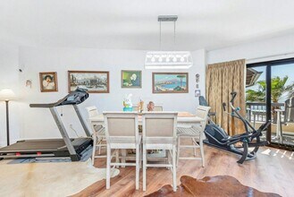 Building Photo - 1302 US-98