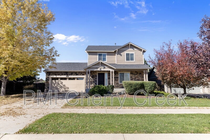 Foto principal - 267 N Millbrook St
