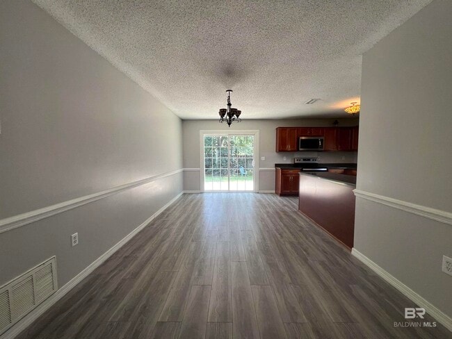 Building Photo - 8178 Gardenia Ct