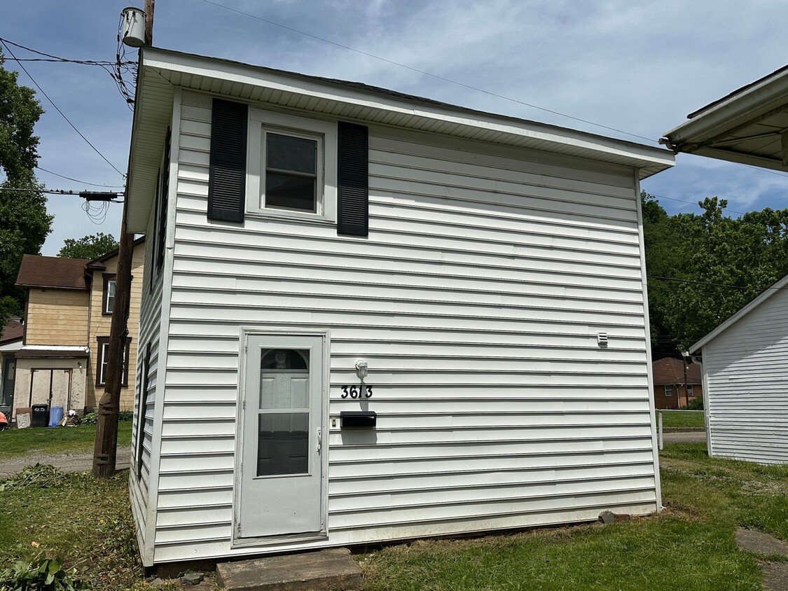 Primary Photo - 3613 Orchard St