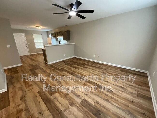 Foto del edificio - 1019 Manor Dr