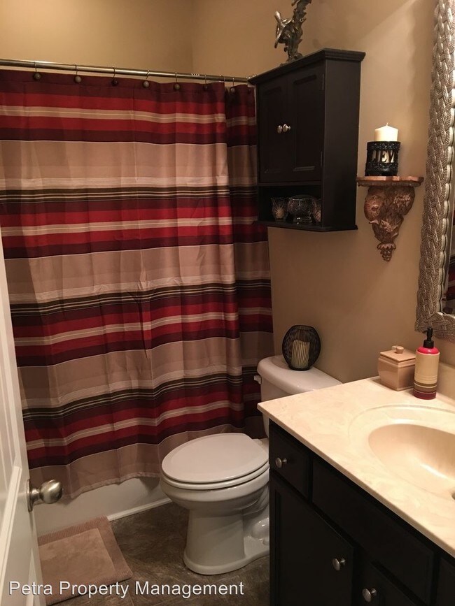 Foto del edificio - 2 br, 2 bath House - 332 Linden Hall Court