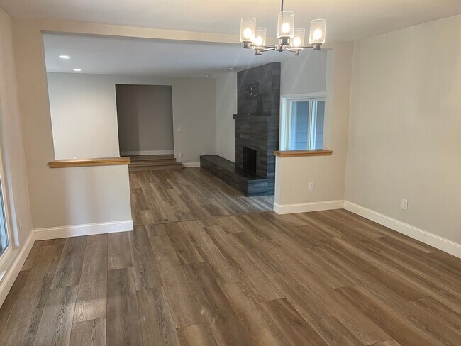 Building Photo - 117 E Shiloh Rd